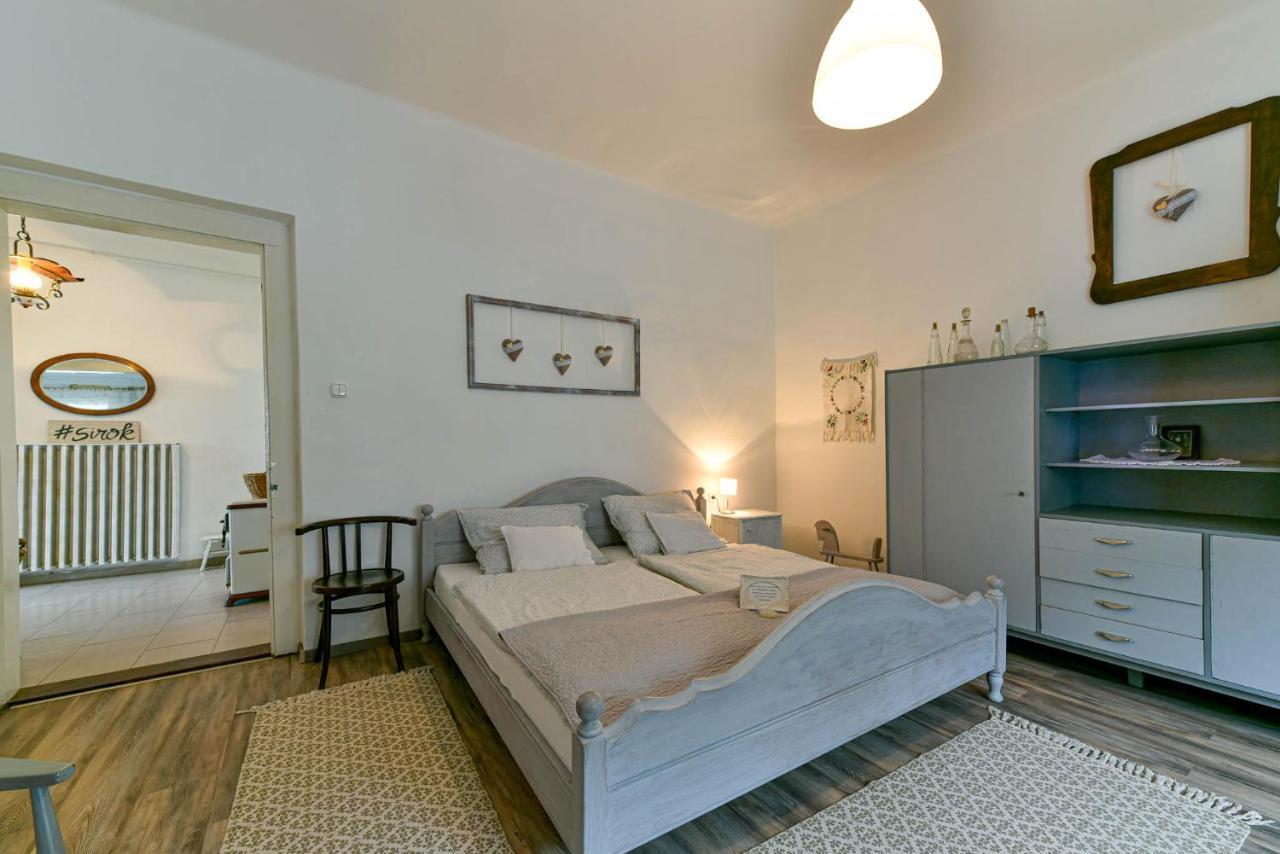 Halháza Erdészlak Apartman Sirok Exterior foto