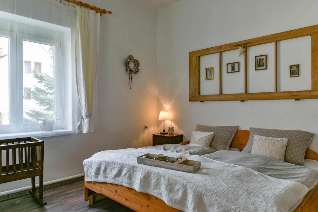 Halháza Erdészlak Apartman Sirok Exterior foto